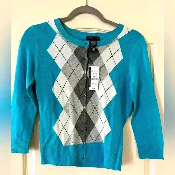 NWT New York & Company Teal Argyle Lightweight Button Down Sweater - Picture 1 of 9